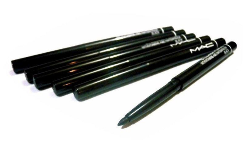 Механический выкручивающийся карандаш для век Mac 07