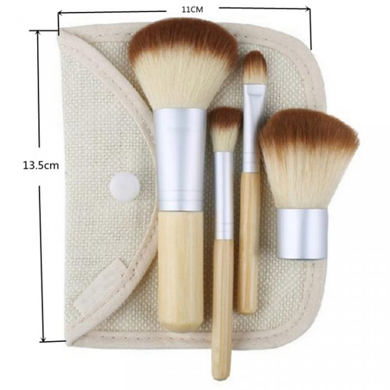 Компактный набор 4 кистей для макияжа с ручками из бамбука для нанесения минеральной косметики 06