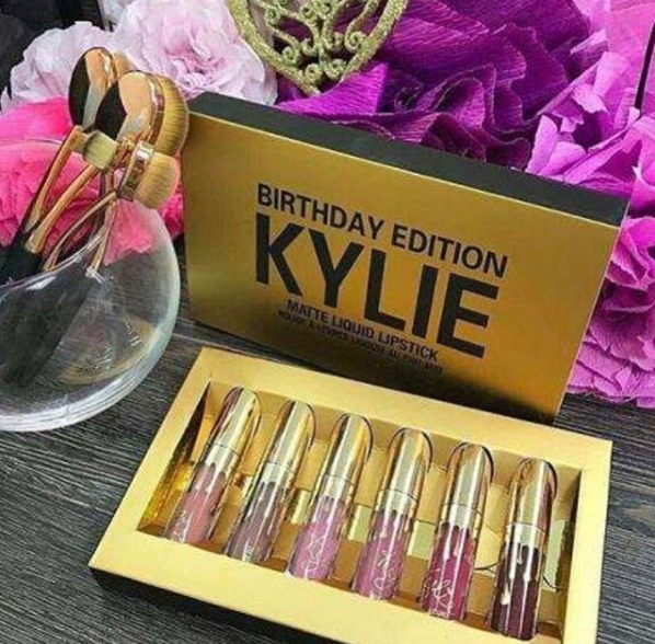 Лимитированный набор жидких матовых помад Kylie Birthday Edition 04